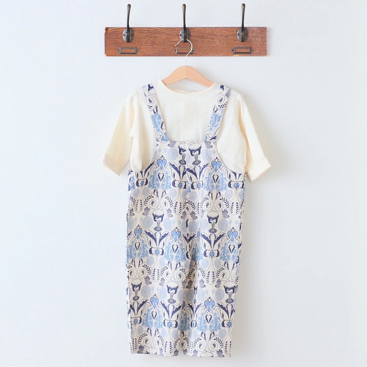 Sanae Sugimoto, Afternoon Fun Cotton/Linen Sheeting, 1/4 yard