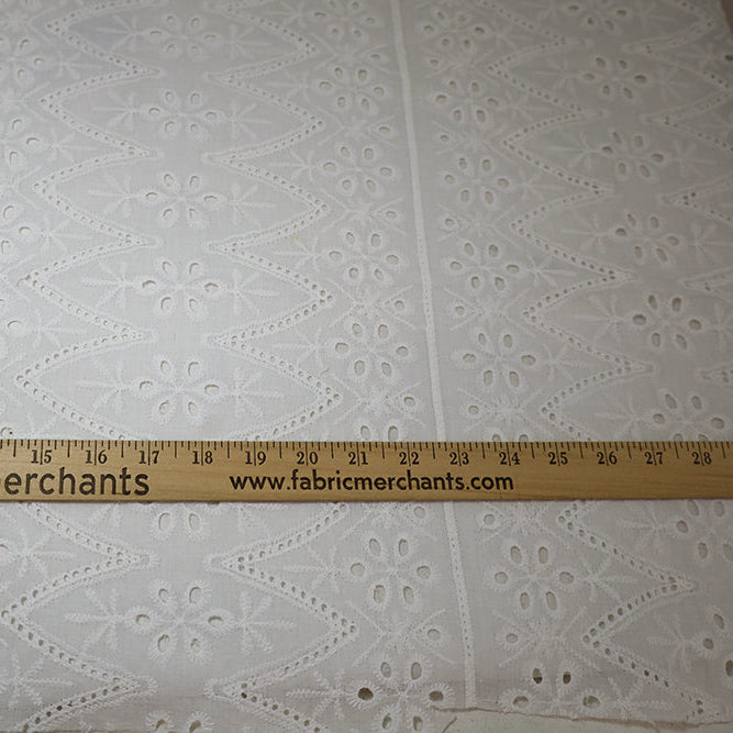 Remnant 101225, Cotton Embroidered Eyelet Fabric, 1.5 yard bolt end