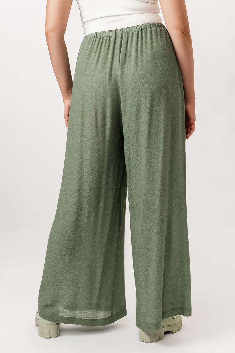 Class: Sew the Aulio Trousers (or Shorts) with Loren, Starts Tuesday August 5, 5:30-8PM (3 sessions)