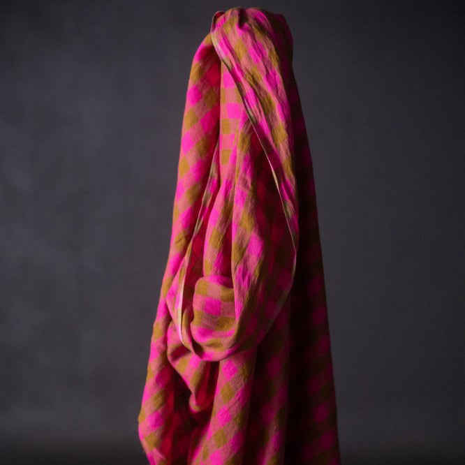 Merchant & Mills, European Laundered Linen, "Rhubarb Toffee," 1/4 yard