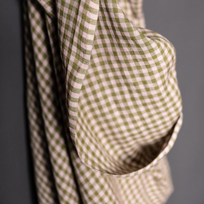 Merchant & Mills, European Laundered Linen, "Summer Thistle" Pale Pink and Green Check, 1/4 yard