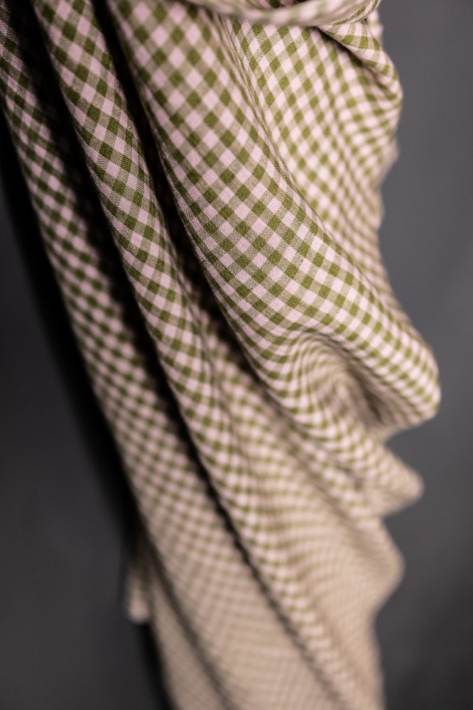 Merchant & Mills, European Laundered Linen, "Summer Thistle" Pale Pink and Green Check, 1/4 yard