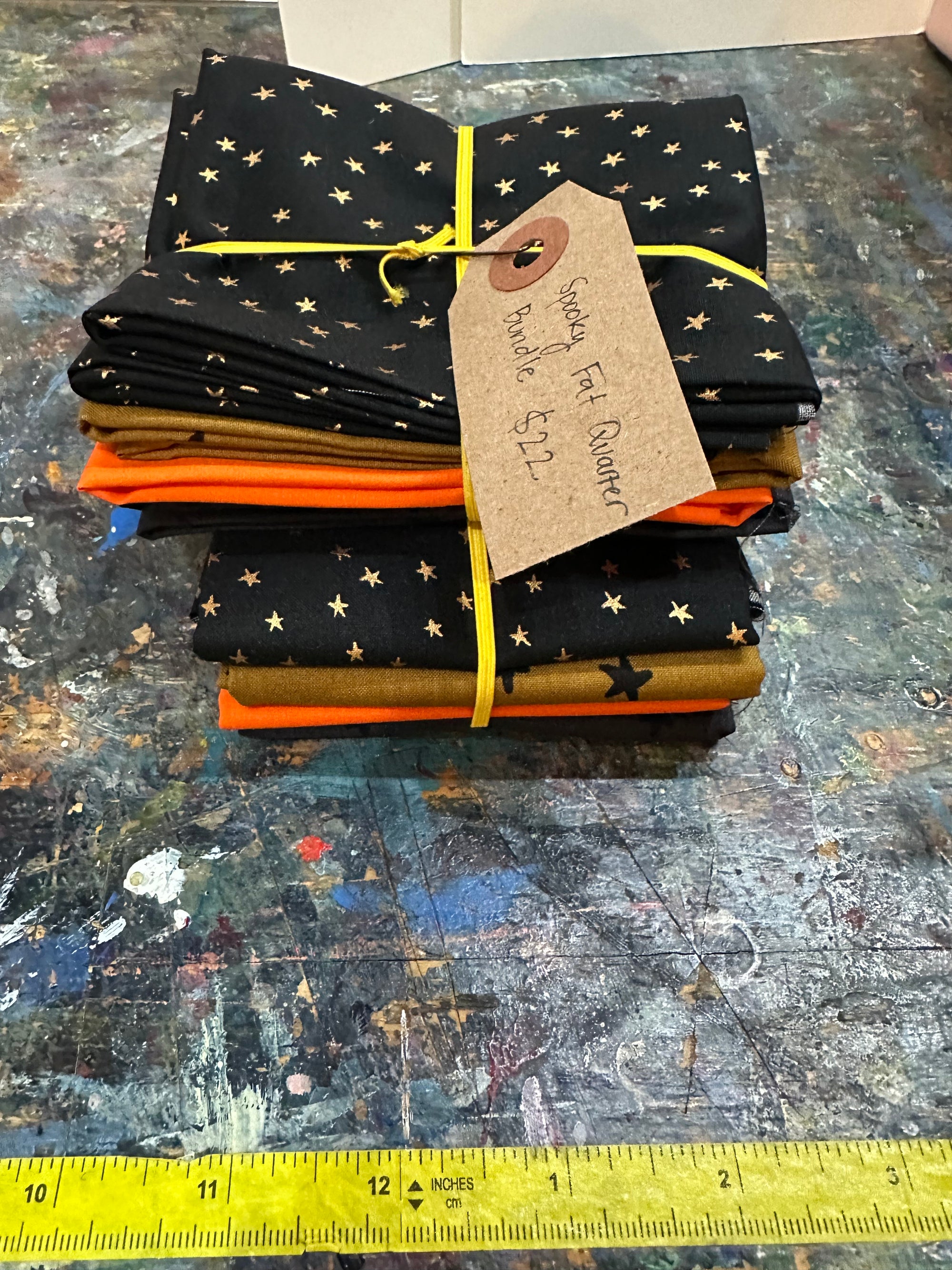 Seasonal Fat Quarter Bundle: "Spooky"