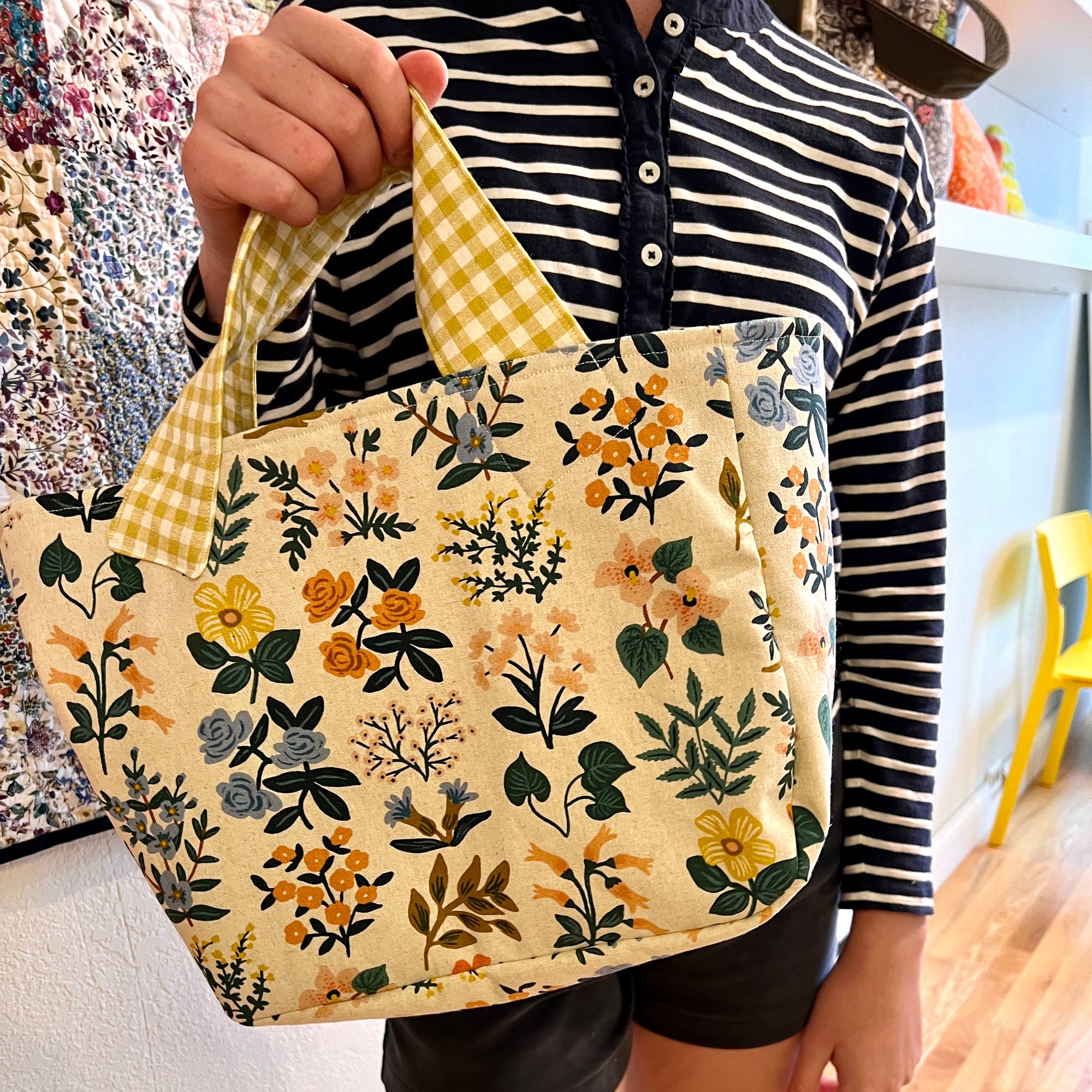 Class: Side Handle Gusset Tote with Sarah, Friday May 23, 1-4PM