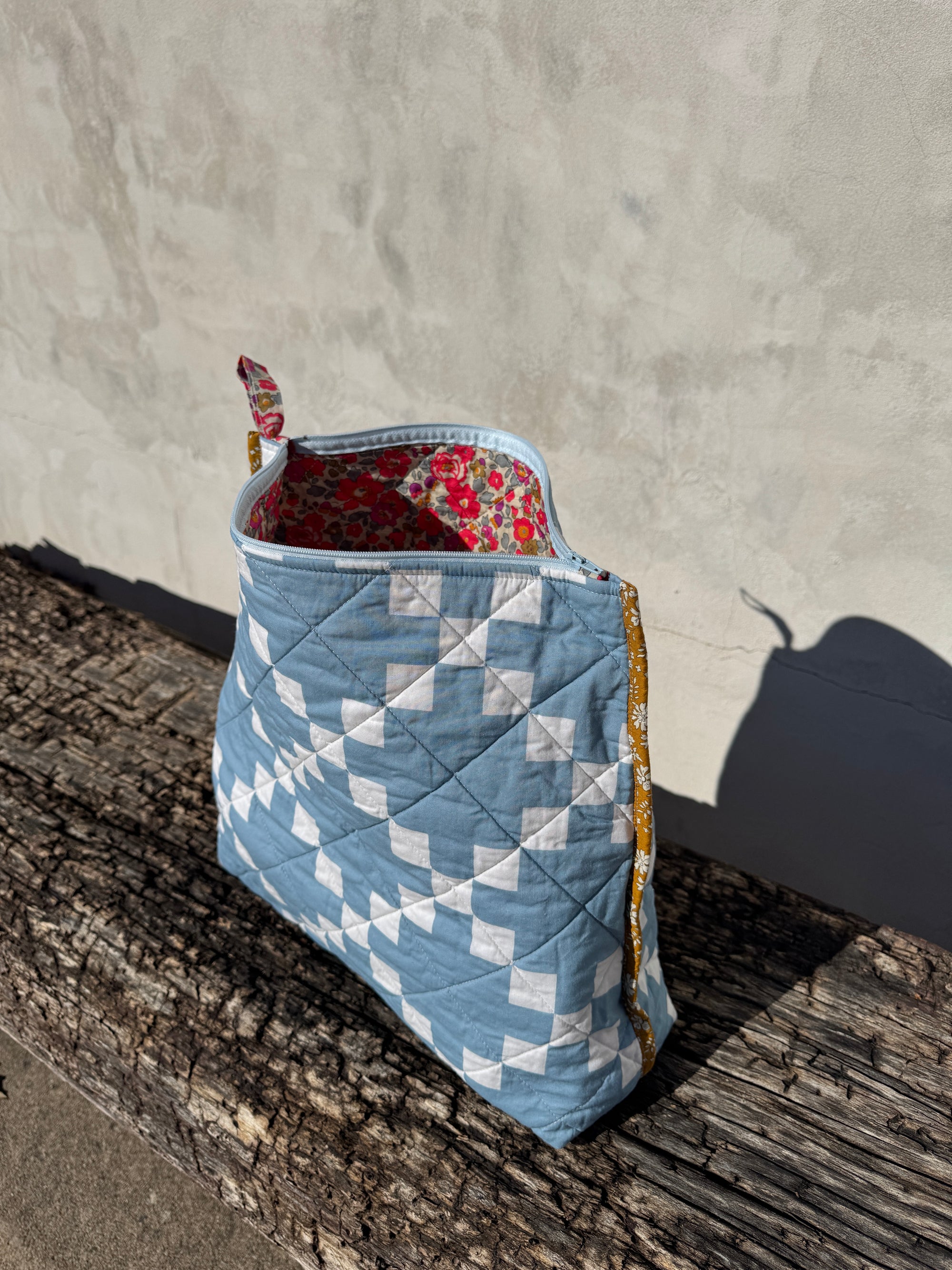 Class: Sew a Quilted Project Bag with Evan, starts Tuesday May 13, 5:30-8:30PM (2 sessions)