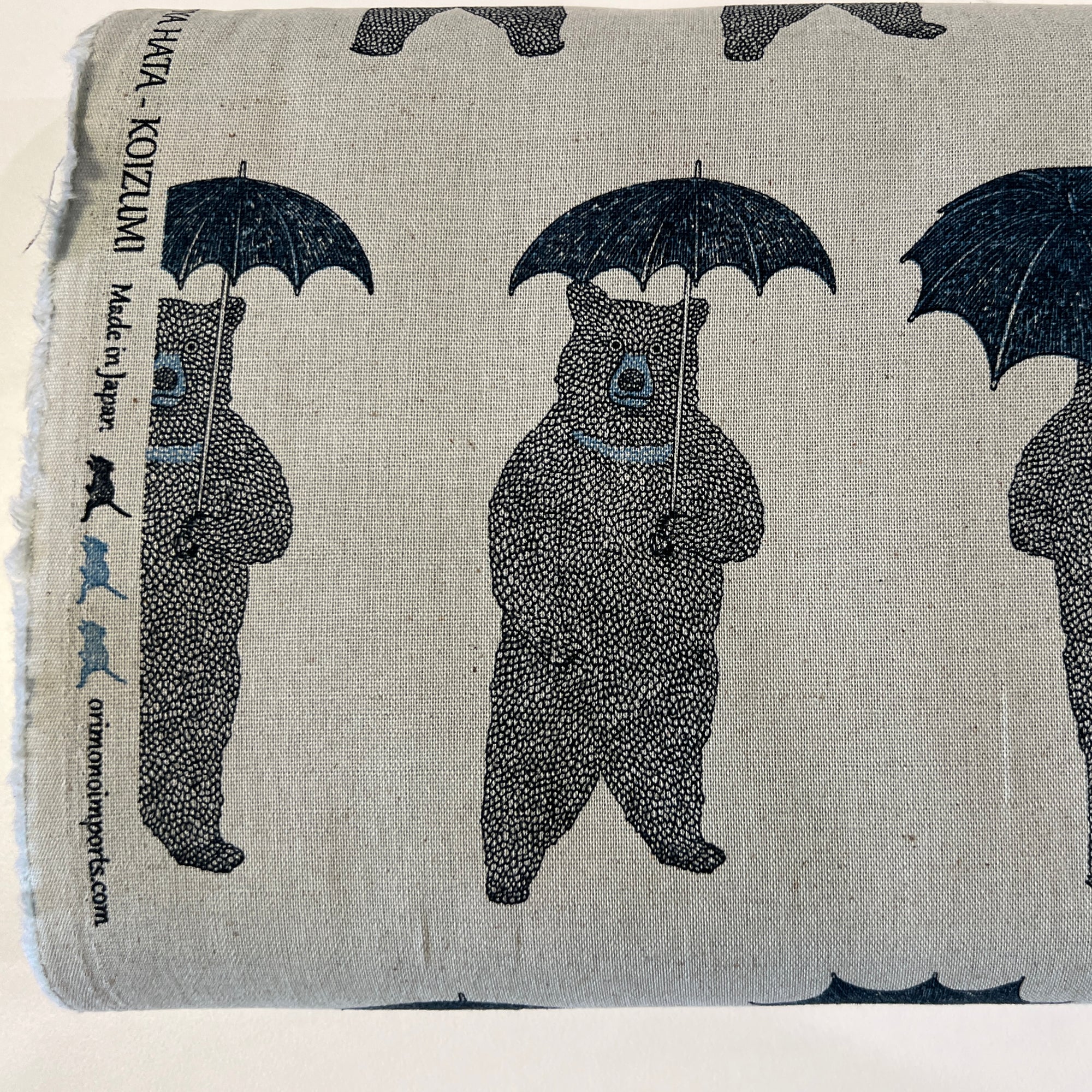 Naoya Hata Bears with Umbrellas Canvas, Oatmeal, 1/4 yard