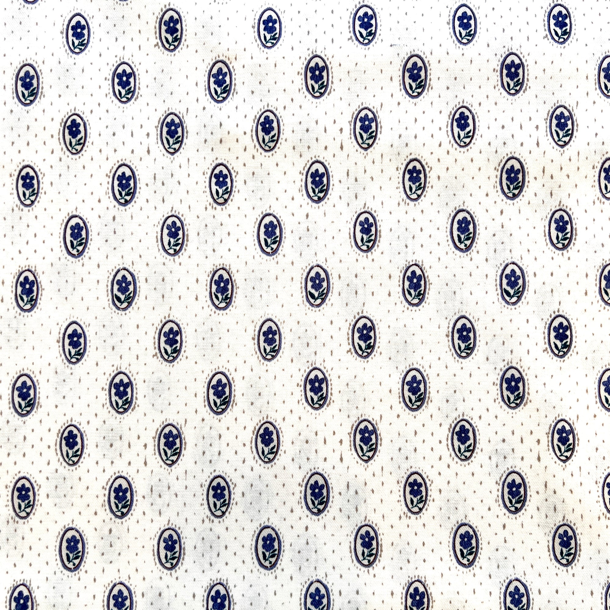 Hokkoh OSKikka, Framed Flowers, Cotton Viyella, 1/4 yard