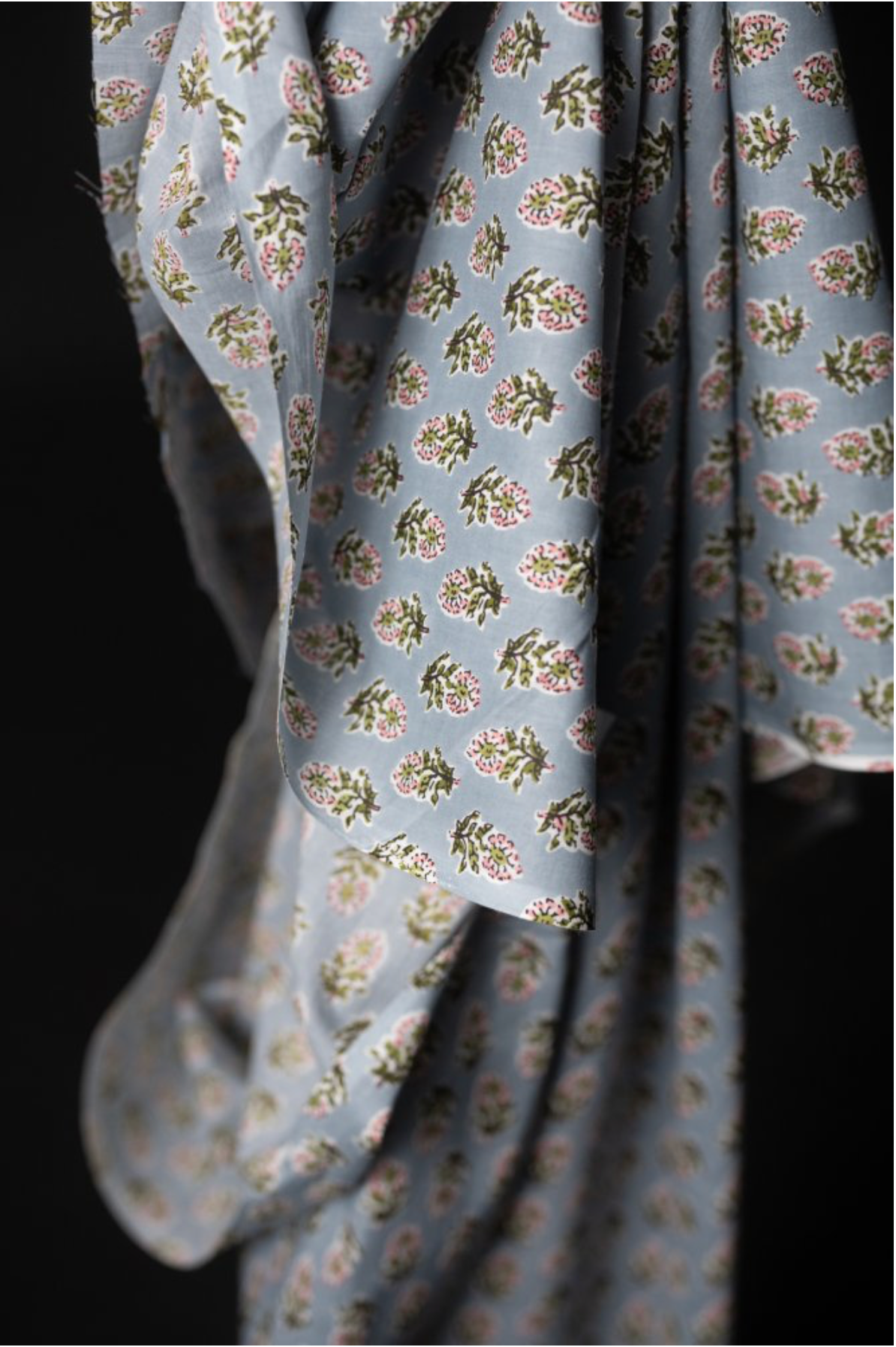 Merchant & Mills, "Phoebe Blue" Indian Screen Print Cotton, 1/4 yard