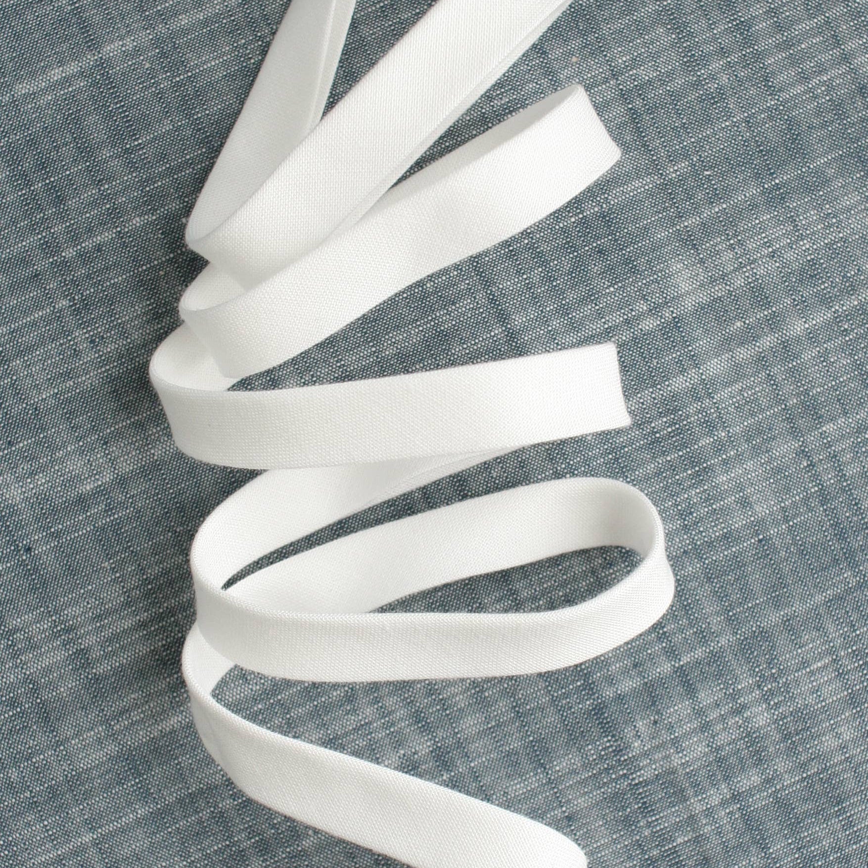 Bias Binding 1/2" Double Fold - White Pure Solid, one yard