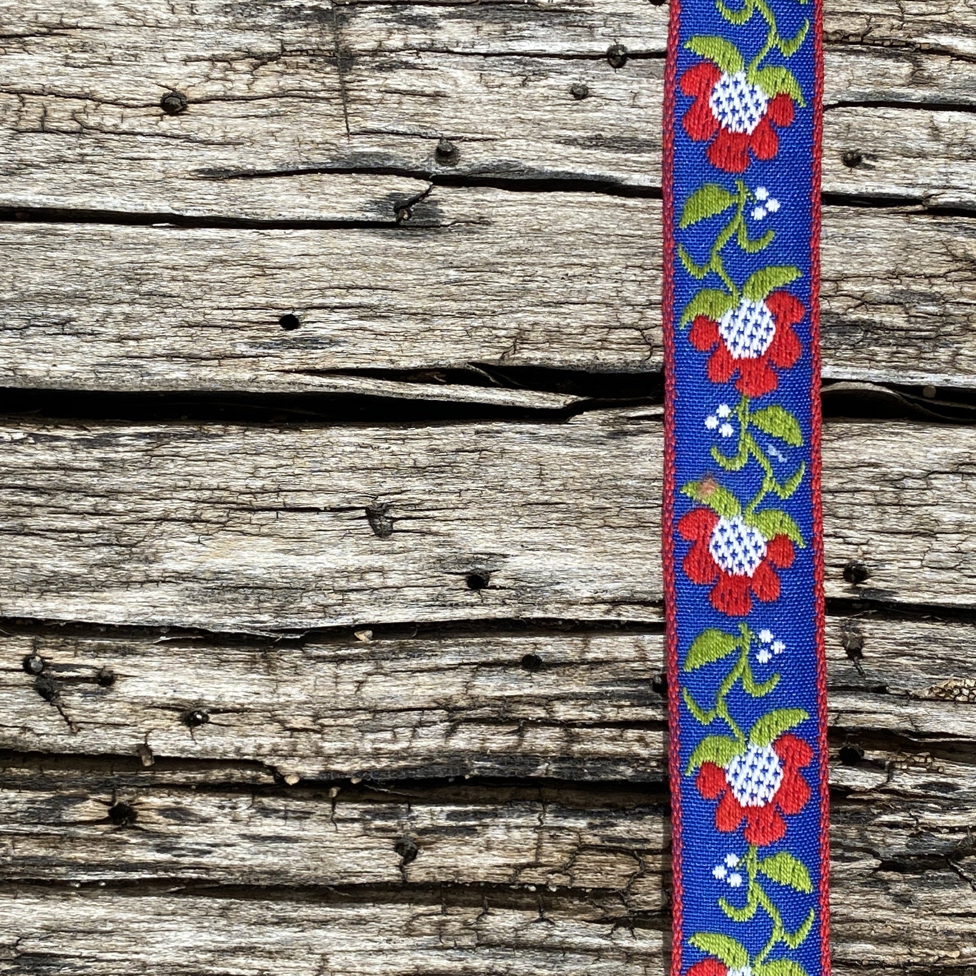 Vintage Jacquard Alpine Floral Trim, 1/2 yard, multiple colorways