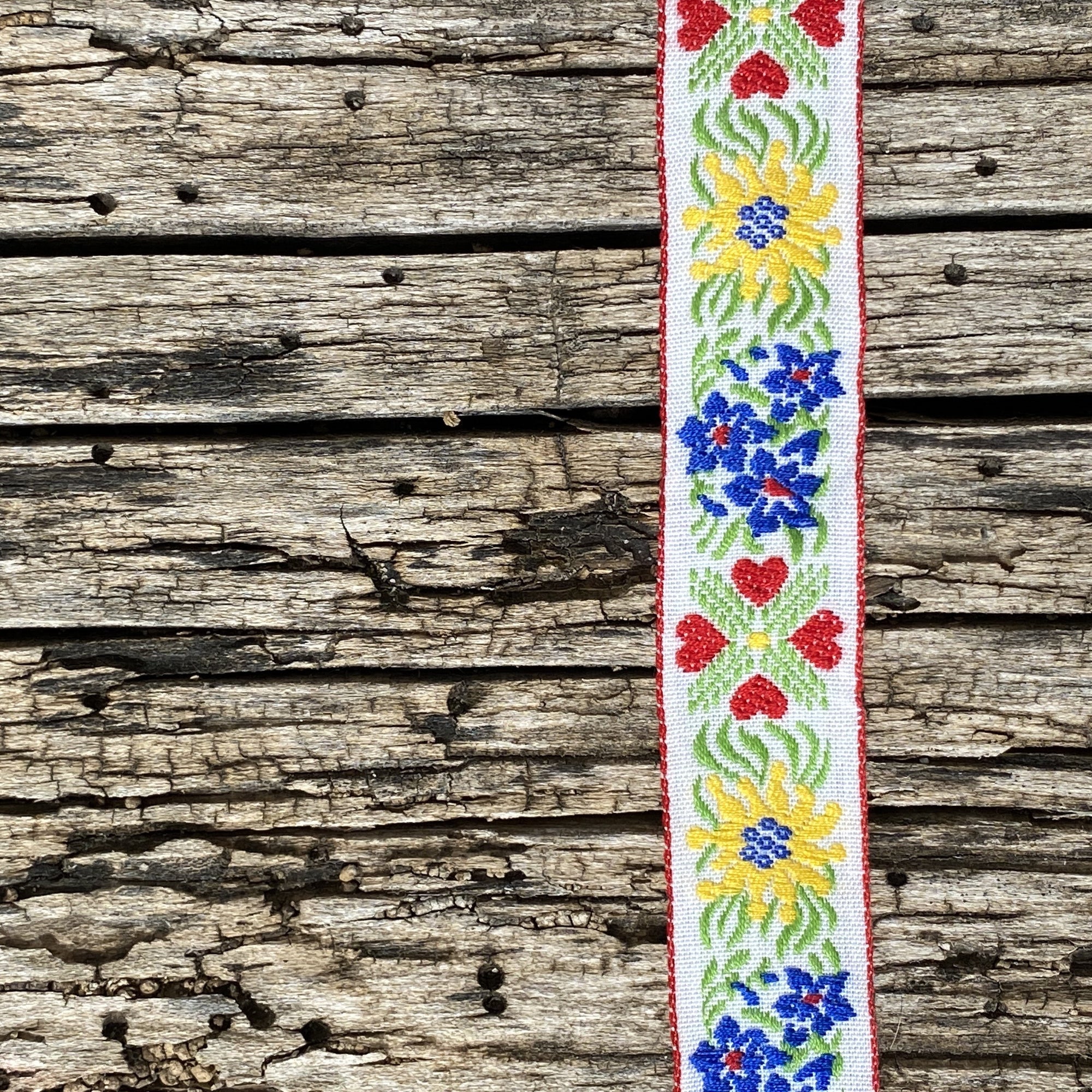 Vintage Jacquard Alpine Floral Trim, 1/2 yard, multiple colorways