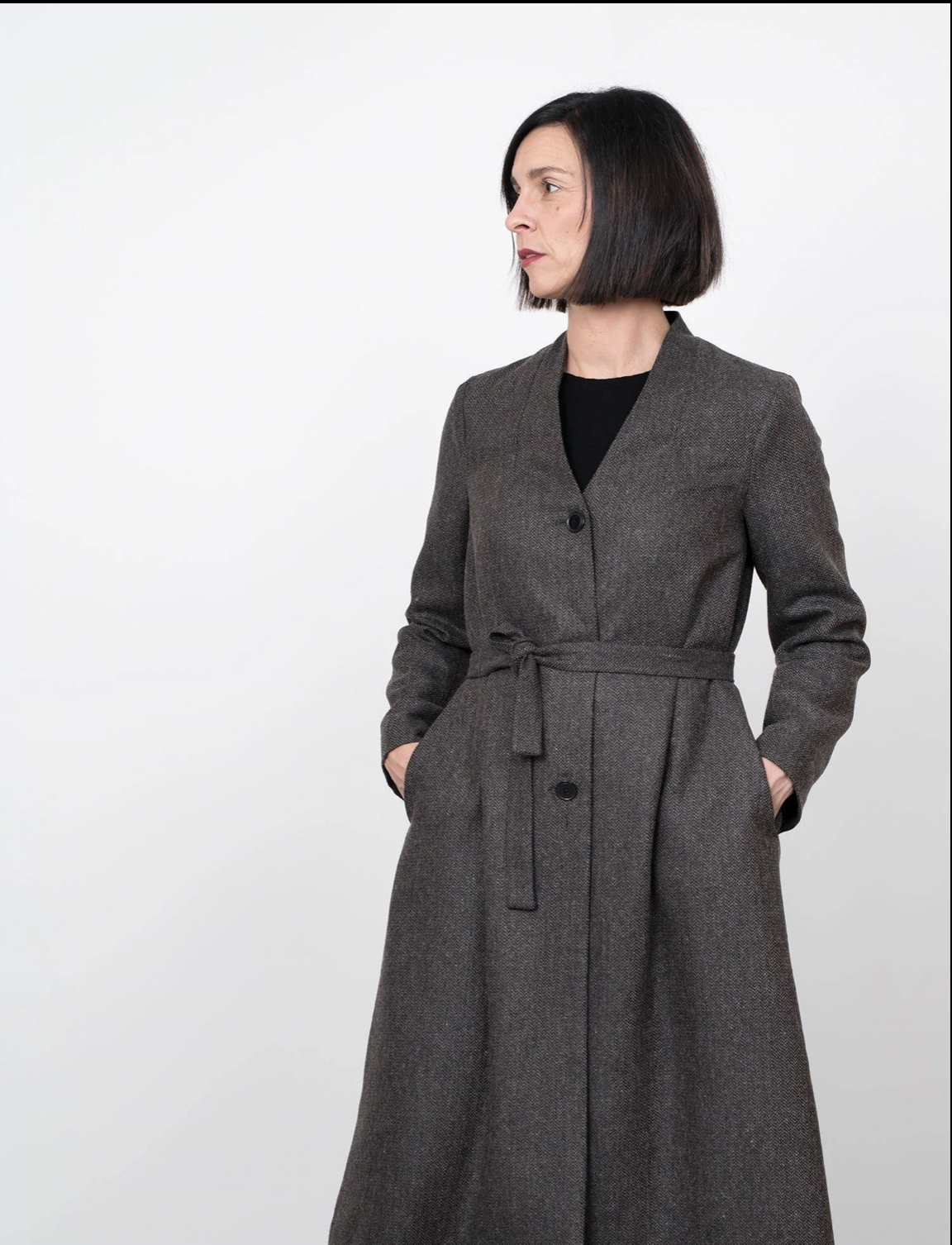 Assembly Line, V Neck Coat Sewing Pattern, Sweden, 2 size ranges
