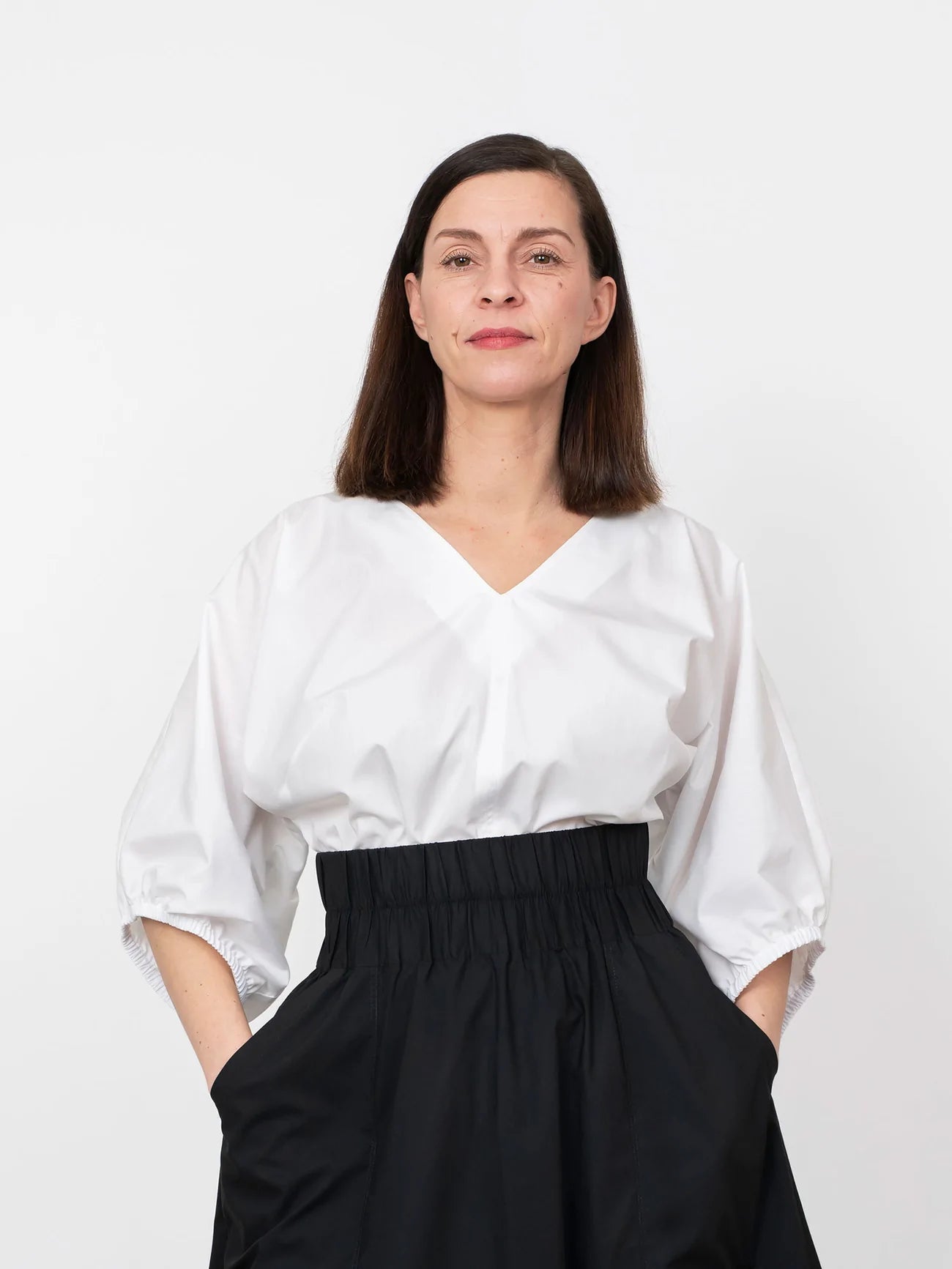 Assembly Line, V-Neck Cuff Top Pattern, Sweden, two size ranges