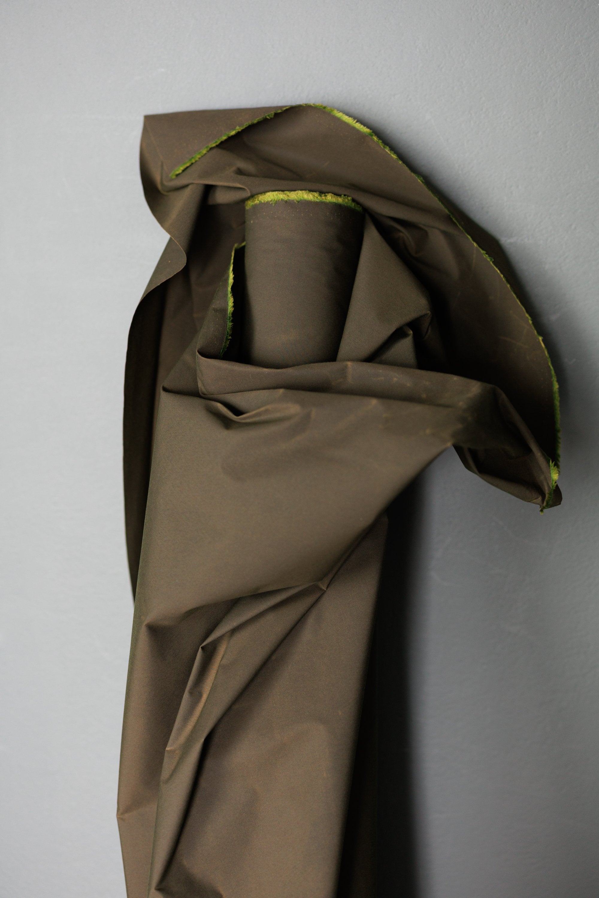 Merchant & Mills, Soft British Oilskin ), Dark Olive, 1/4 yard