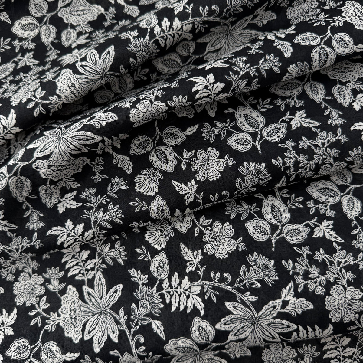 Sevenberry, Floral Cotton Lawn, Orange or Navy, 1/4 yard