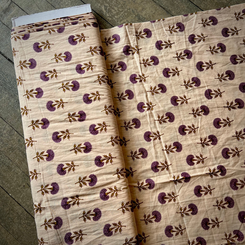 Indian block print organic, dusty purple carnations on oatmeal, 1/4 yard