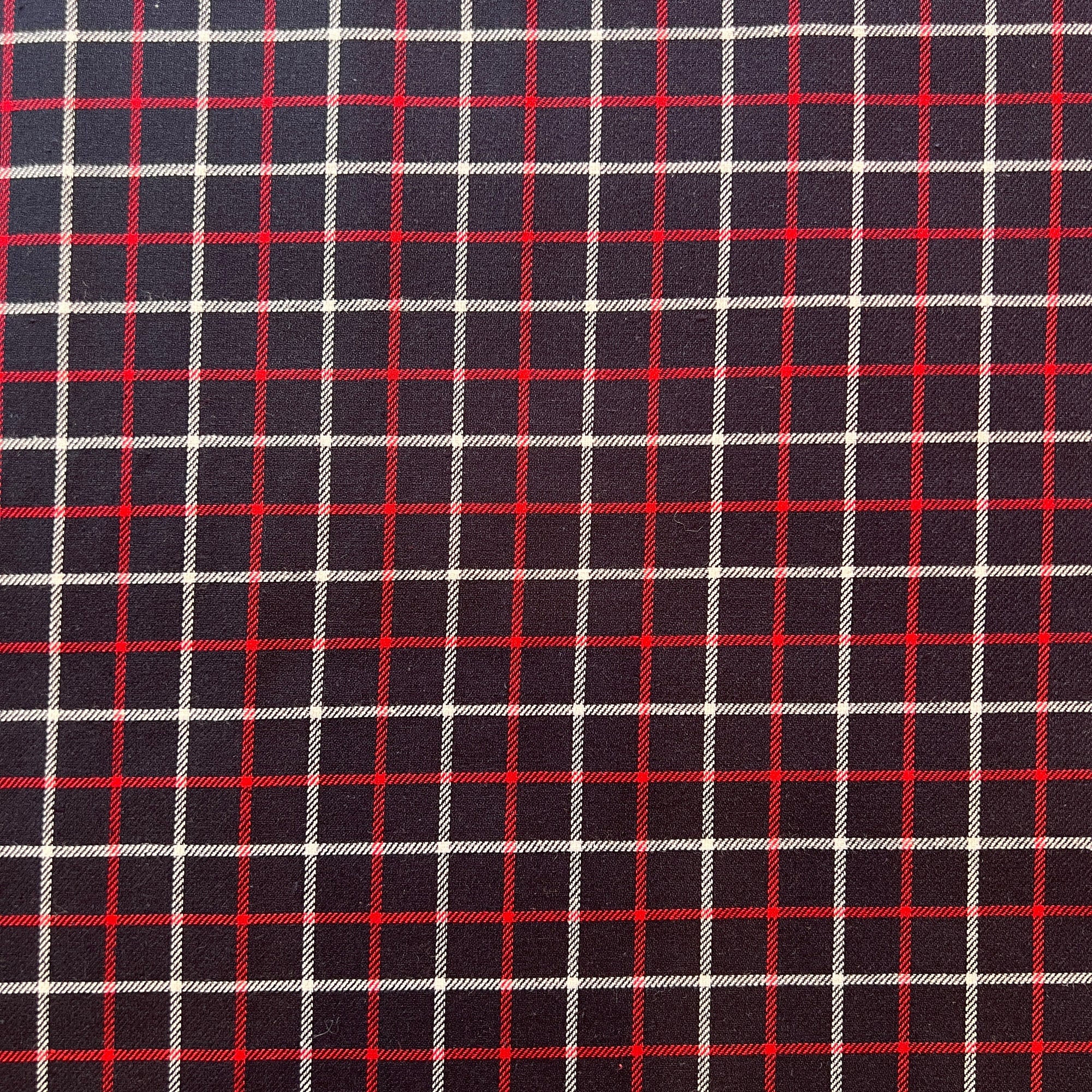 Remnant 530, Sevenberry Classic Plain Twill,Windowpane on Navy, 2.5 yard bolt end