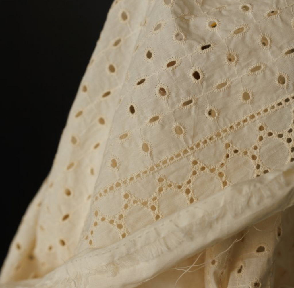 Merchant & Mills, "Ecru Eyelet", Natural Indian Handloom Cotton, 1/4 yard