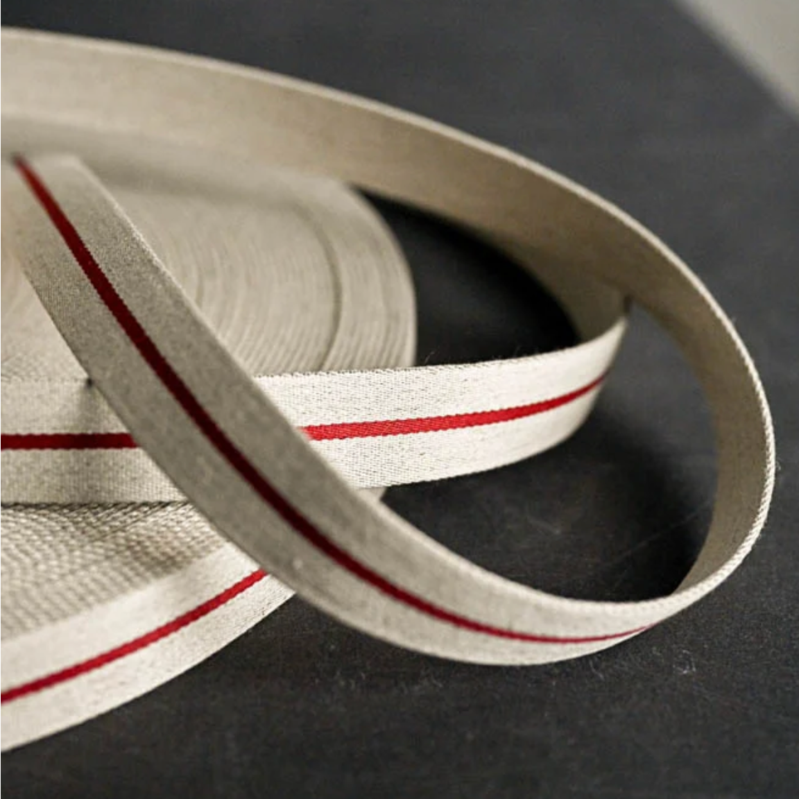 Merchant &amp; Mills, Long Road Red 130 mm, Webbing, 1.4 yard