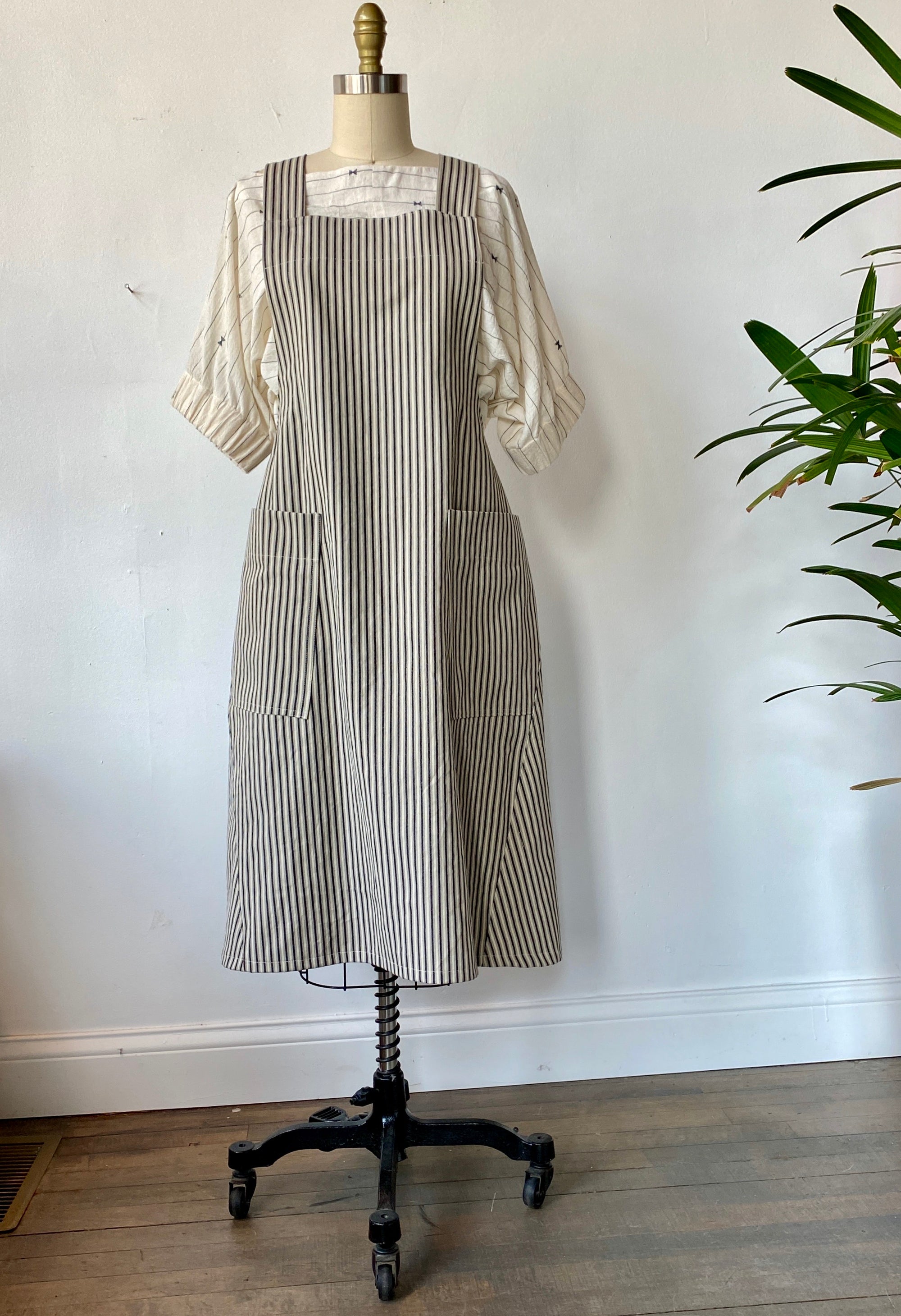 Assembly Line, Apron Dress Pattern, Two Size Ranges, Sweden